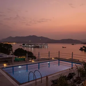 https://hotel-udaigarh.udaipurhotels.org